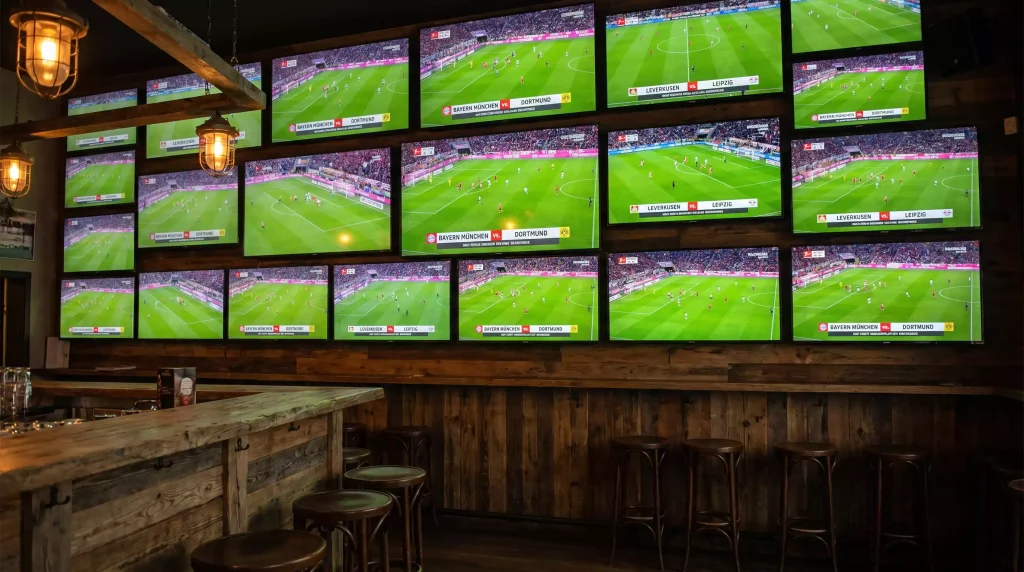 Mathematische Darstellung einer Bundesliga-Kombiwette mit multiplizierten Quoten und kumuliertem Risiko über mehrere Spieltage